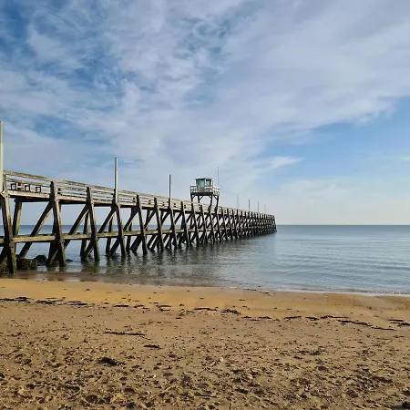 Charmante Maison De Bord De Avec Terrasse Сasa de vacaciones Luc-sur-Mer