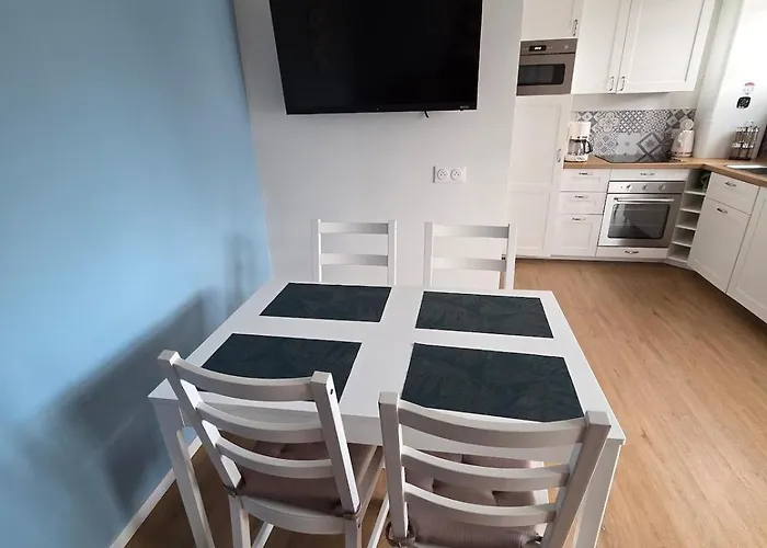 Charmante Maison De Bord De Avec Terrasse