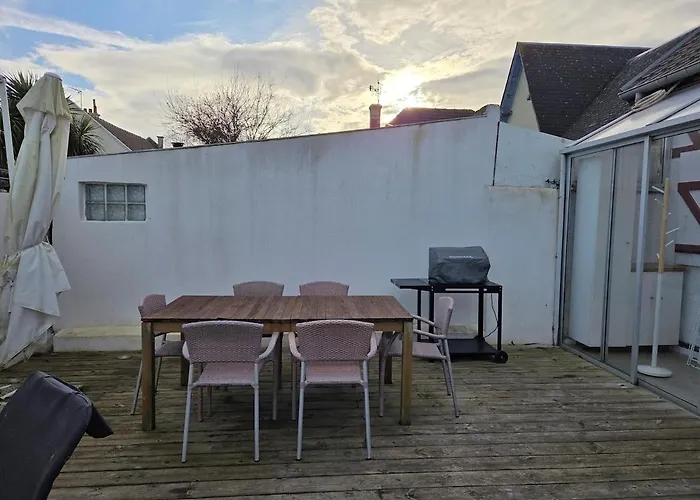 Charmante Maison De Bord De Avec Terrasse * Luc-sur-Mer