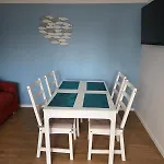 Charmante Maison De Bord De Avec Terrasse *
